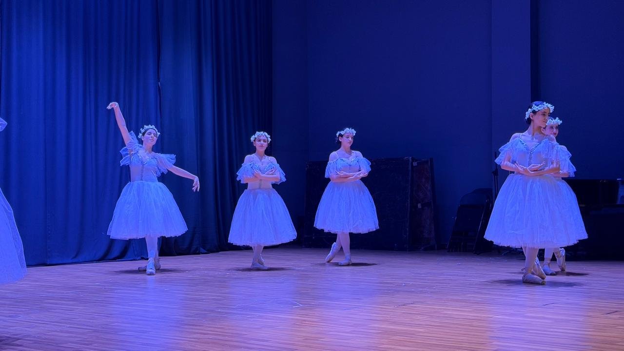 he Embassy of India in Baghdad, in association with the Ministry of Culture, Government of Iraq, hosted a Cultural Evening of Classical Kathak Dance on 13 February 2026 at the People’s Hall, Bab al-Mu'azzam, Baghdad. The event featured the renowned Indian artist Pandit Sandeep Mahavir and his troupe, whose vibrant performances elegantly showcased the grace, rhythm, and storytelling traditions of Indian culture, leaving the audience thoroughly enthralled.