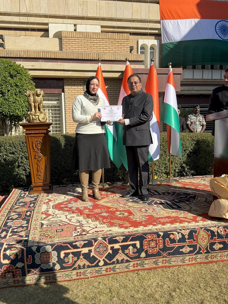 On the occasion of the 77th Republic Day of India, Ambassador Shri Soumen Bagchi unfurled the National Tricolour, followed by the singing of the National Anthem, and read out excerpts from the Hon’ble Rashtrapatiji’s Address to the Nation. A Yoga Convocation Ceremony was also held to felicitate successful participants of the Embassy’s Yoga courses. The event was attended by around 150 guests, including members of the Indian diaspora, yoga enthusiasts, and Iraqi friends of India.