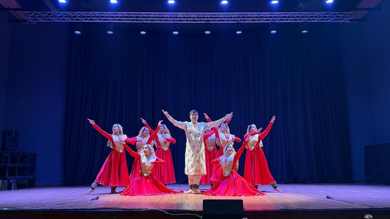 he Embassy of India in Baghdad, in association with the Ministry of Culture, Government of Iraq, hosted a Cultural Evening of Classical Kathak Dance on 13 February 2026 at the People’s Hall, Bab al-Mu'azzam, Baghdad. The event featured the renowned Indian artist Pandit Sandeep Mahavir and his troupe, whose vibrant performances elegantly showcased the grace, rhythm, and storytelling traditions of Indian culture, leaving the audience thoroughly enthralled.