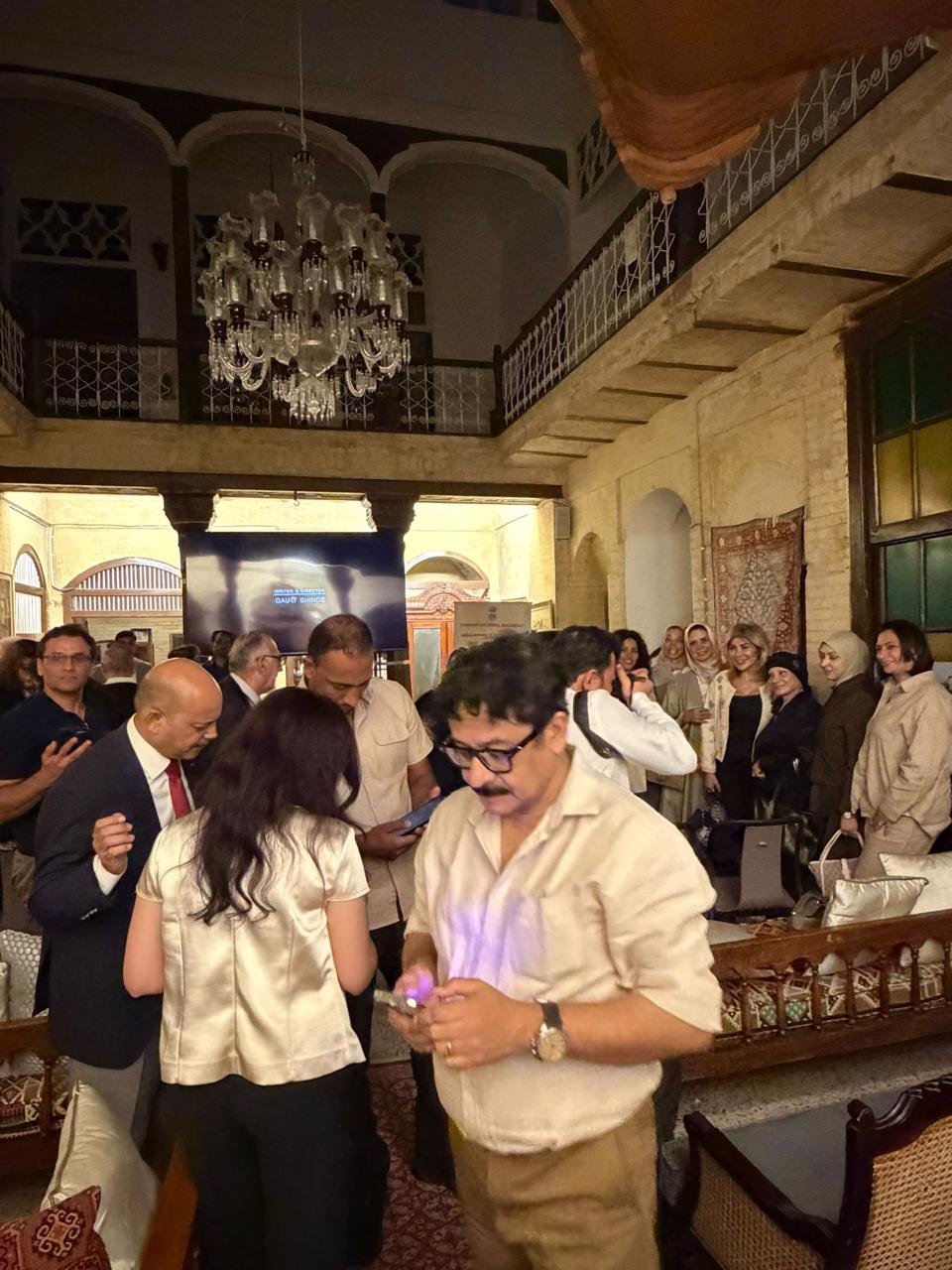 The Embassy of India in Baghdad organised the screening of the acclaimed Indian film English Vinglish, starring the late Sridevi, one of the finest actresses in Indian cinema. The screening was attended by diplomats, Iraqi friends of India and cinema enthusiasts. From the enduring popularity of legends like Amitabh Bachchan to the widespread presence of stars like Shah Rukh Khan, Indian cinema has long found a welcoming and enthusiastic audience in Iraq. The screening of English Vinglish, at the historic Al-Wattar Heritage House on the banks of the Tigris, celebrated the universal language of storytelling and the cultural connections fostered through cinema between India and Iraq.