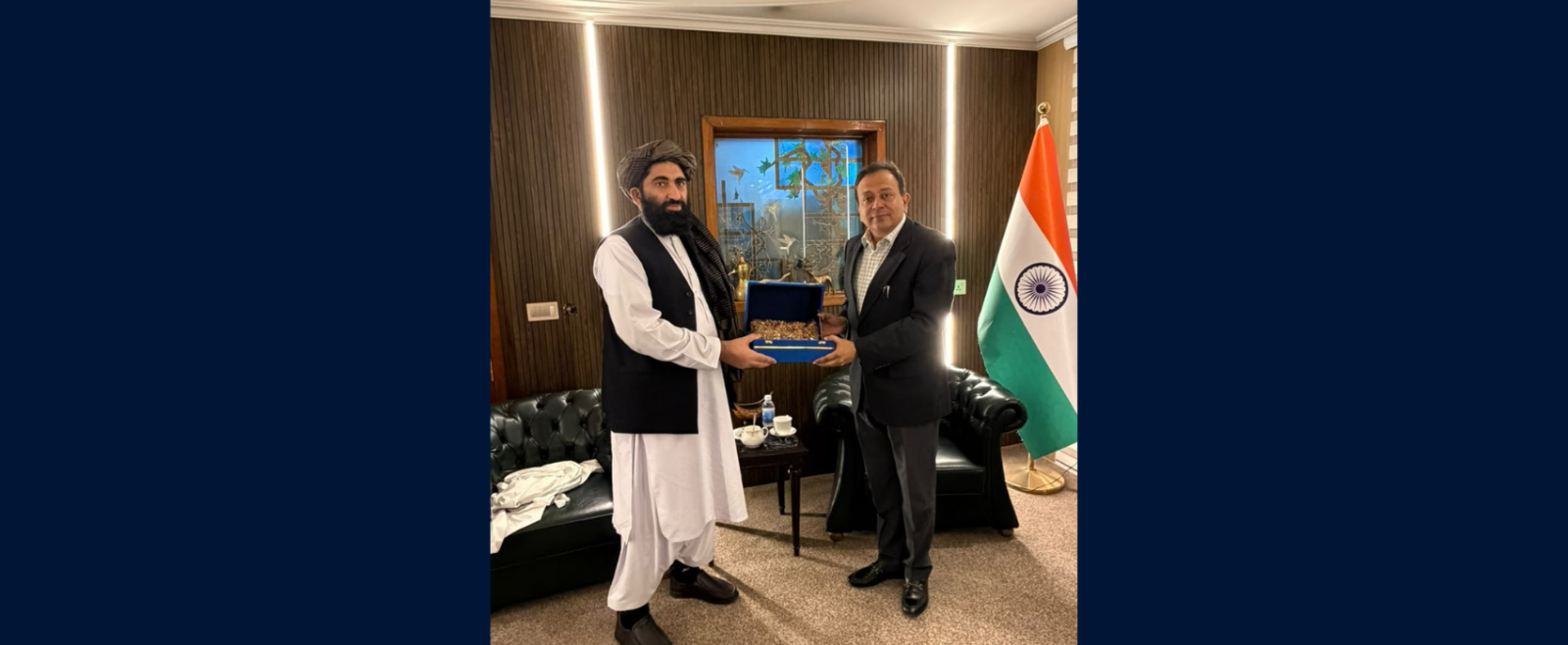 Mr. Mohammed Shuaib Shafiq, Cd’A a.i. Embassy of Afghanistan in Iraq, called on Ambassador Soumen Bagchi today at the Embassy