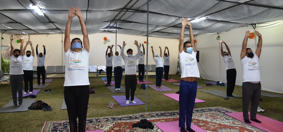 The Embassy of India in Baghdad organized a session of “Surya Namaskar” in the early morning of 14th January, 2022 under the aegis of “Azadi Ka Amrit Mahotsav” to celebrate the festival(s) of Makar Sankranti, Pongal, Lohri, Uttrayan and Magha Bihu. The Surya Namaskar session was hosted by Ministry of AYUSH, Government of India and was virtually attended by over 7.5 million people across the world.
