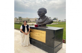 An eminent Gandhian philosopher, Dr. Shobhana Radhakrishna delivered a lecture on ‘Gandhian philosophy and women’s empowerment’ at the  American University of Iraq, Baghdad (AUIB) on the occasion of International Women’s Day. Her visit to Baghdad has been sponsored by ICCR under the aegis of celebrations of  Azadi Ka Amrit Mahotsav and commemoration of 70th anniversary of India-Iraq friendship treaty. President of AUIB Dr. Michael Mulnix, faculty members and students joined the event and interacted with Dr. Shobhana Radhakrishna. She also visited the Gandhi statue in the AUIB campus and offered her tributes to Mahatma Gandhi.