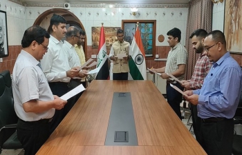 Pledge taking ceremony at Embassy of India, Baghdad to observe "SADBHAVNA DIWAS.