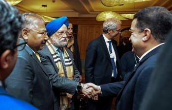 Hon'ble  MoPNG and MoHUA, Shri Hardeep Singh Puri met Hon’ble Prime Minister of Iraq, H.E. Mohammed Shia Al-Sudani & his accompanying Ministerial Delegation at 54th Annual Meeting of the World Economic Forum in Davos.