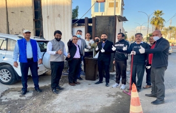 Shramdan' during Swachhata Pakhwada was organized by Embassy of India, Baghdad. Embassy staff members participated in this special sanitation drive.