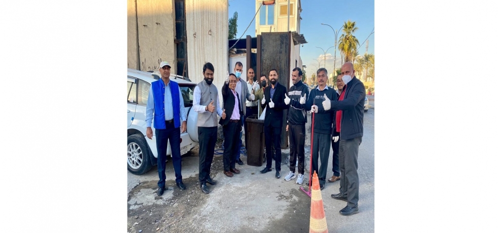 Shramdan' during Swachhata Pakhwada was organized by Embassy of India, Baghdad. Embassy staff members participated in this special sanitation drive.