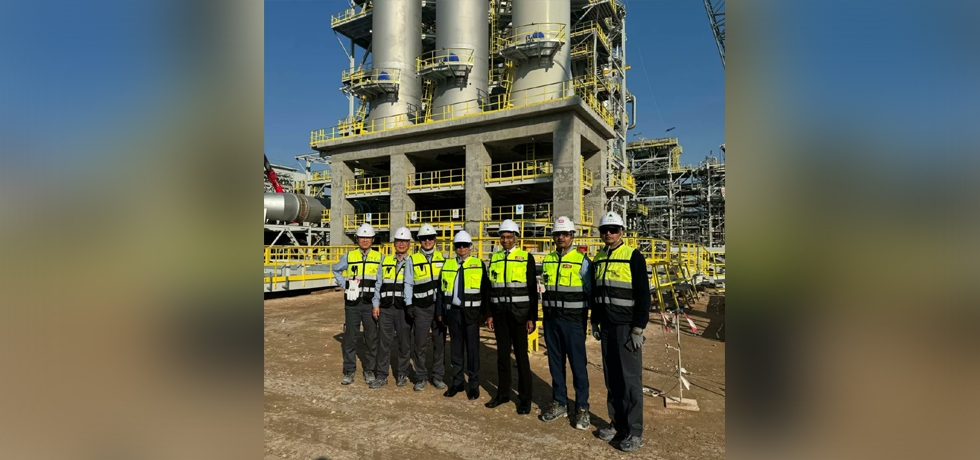 Ambassador Prashant Pise visited Basra Refinery Upgradation Project to motivate the Indian nationals employed at this site and observed their working and living conditions. About 6,000 Indians are working at the project site.