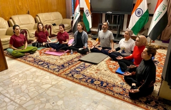 Iraqi yoga practitioners celebrated “Mahashivratri” with deep “Ajapa meditation” and mantra chanting.