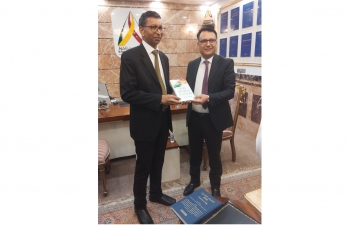 Ambassador Prashant Pise met with Mr. Ahmed Sami Al-Mamouri, Executive Director of Al-Rafidain Center for Dialogue in Najaf on June 12. Ambassador of India shed light on the recent developments in India, especially the elections and its results, and what India plans to accomplish during the next 25 years in preparation for its celebration of the centenary of its Independence.